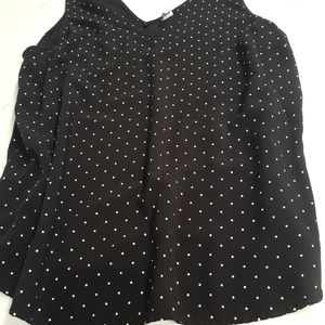 Old Navy sleeveless shirt size medium